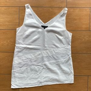 Banana Republic White shimmer tank